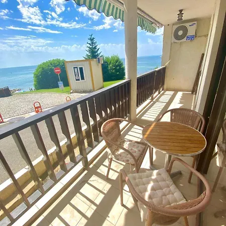 с фронтална гледка море Lägenhet Sveti Vlas